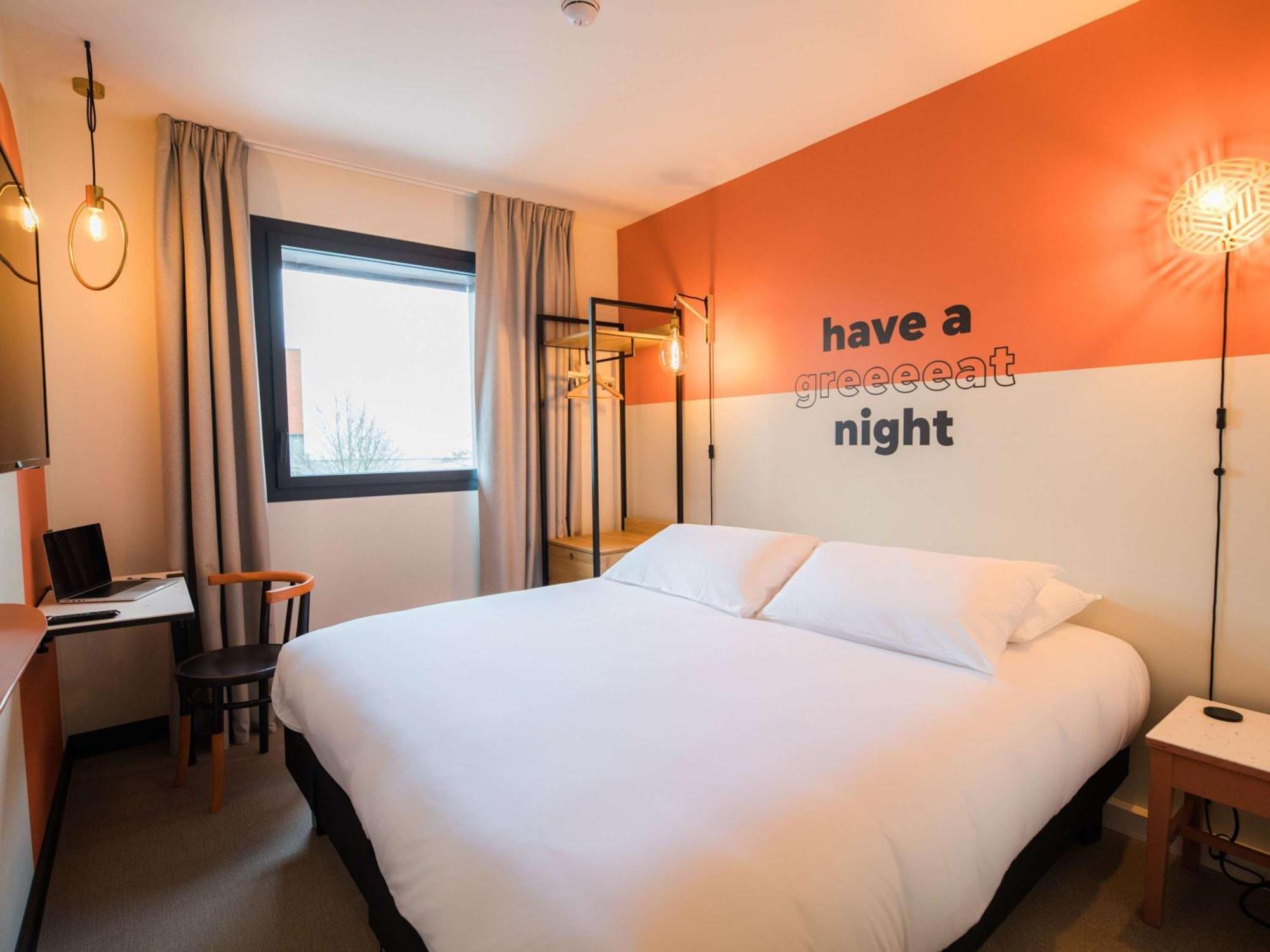 Greet Hotel Brest Aeroport Guipavas エクステリア 写真